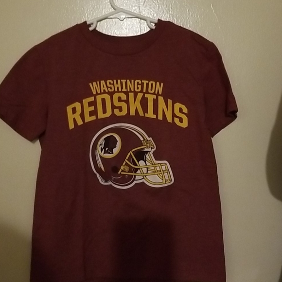Redskins 🏈 shirts (boy-8) - Picture 2 of 5